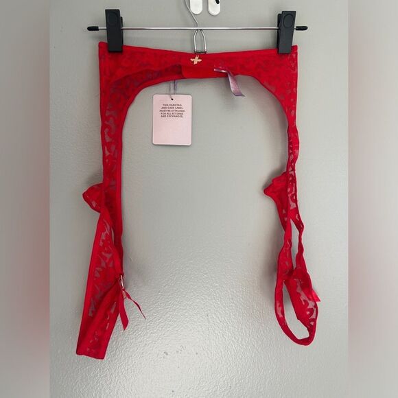 Savage X Fenty Red Lace Garter NWT Very sexy